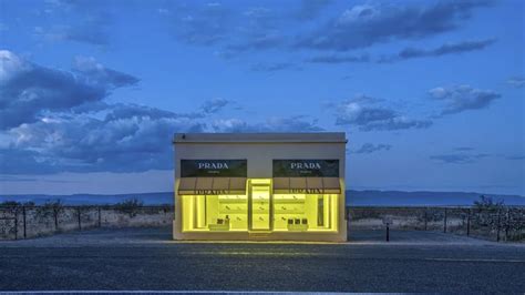 prada marfa texas
