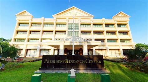 president university indonesia biaya