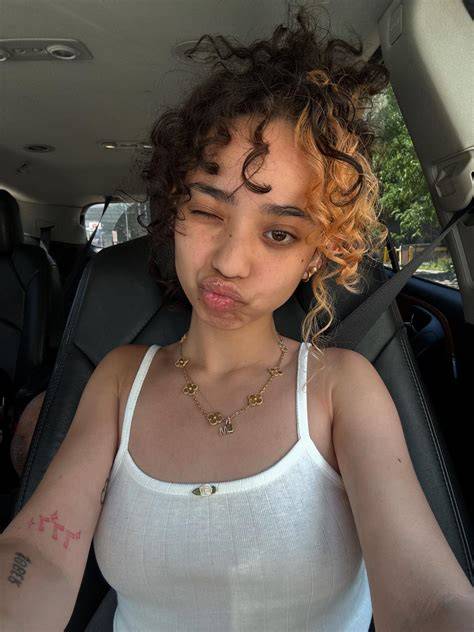 prettyluhhangiie nude