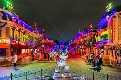 pride day at disney