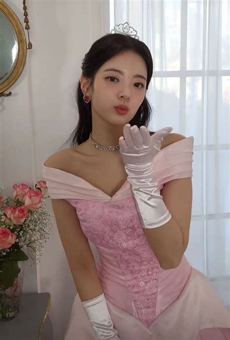 Princess Lia Onlyfans - Discover the world of OnlyFans
