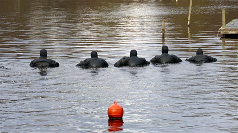 Processing Underwater Crime Scenes Public Service Diver