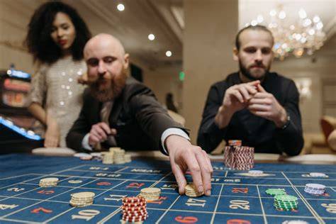 th?q=professional%20gambling