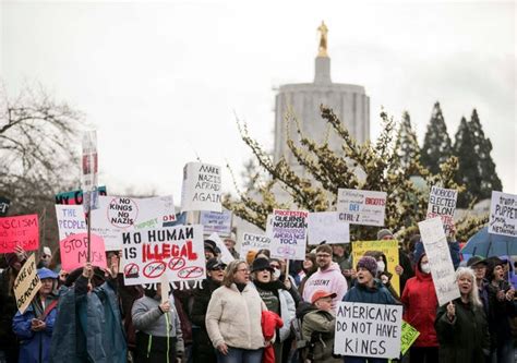 protesters in oregon