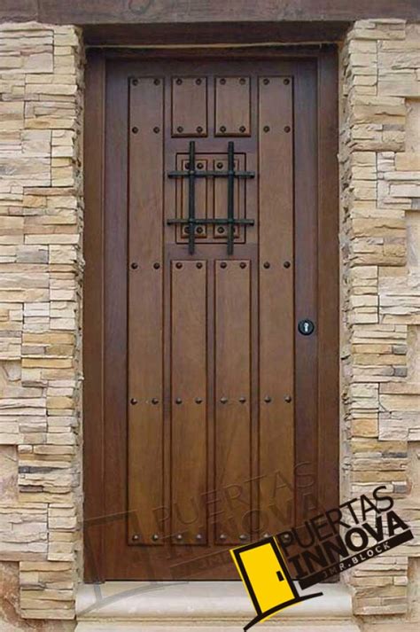 Puertas rústicas de aluminio para exteriores: calidad y estilo para tu hogar.