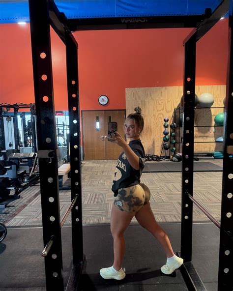 pumpedwithperi onlyfans leak