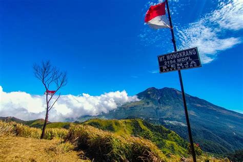 puncak mongkrang | Puncak Mongkrang Instagram