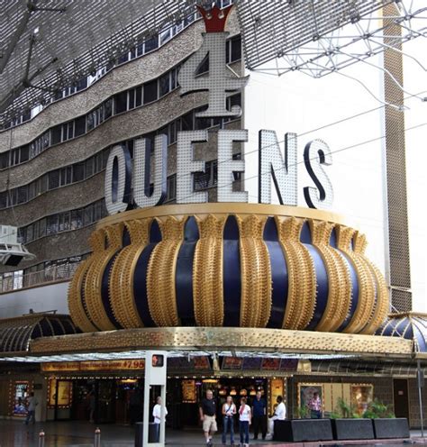 queens club casino izco france