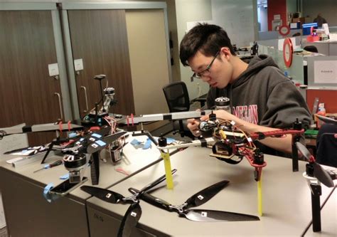 work photo by Raoul Erdman