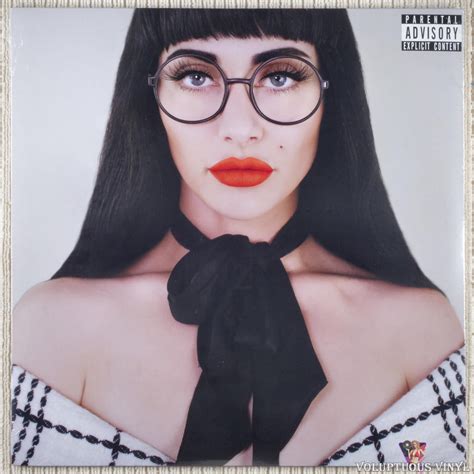 qveen julia nude