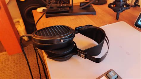 r/headphones on Reddit: HIFIMAN Edition XS bad quality control.