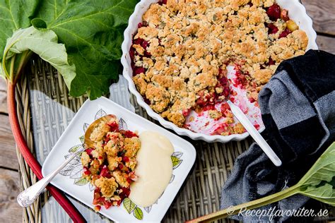 rabarberpaj  anvisning  tillsammans sirap