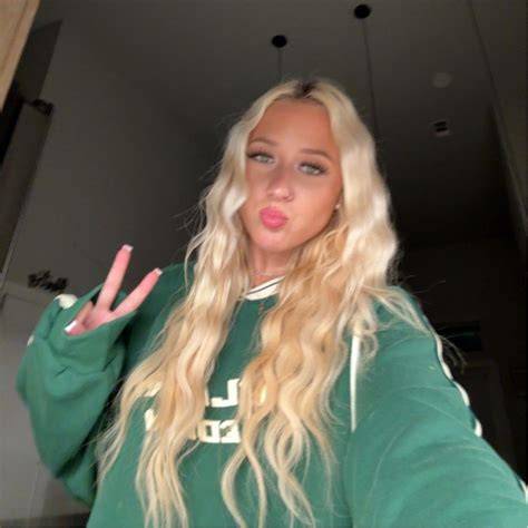 raelee fox onlyfans