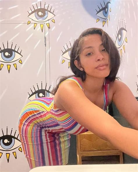 raiaalei nude