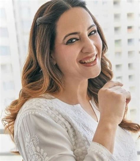 rakshanda khan biography sample