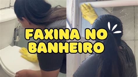 Rapidinha No Banheiro