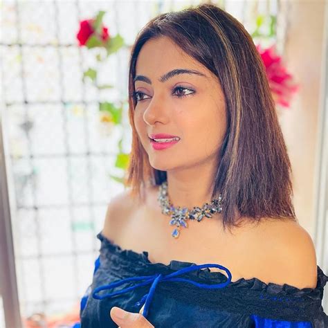 rashmi gupta biography examples