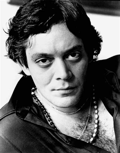 raul julia biography