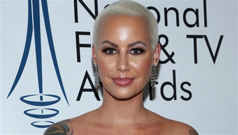 realamberrose nude