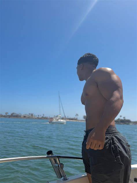 realicyisaiah nude