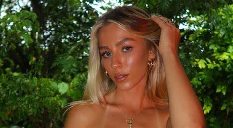 rebeccamcleod nude