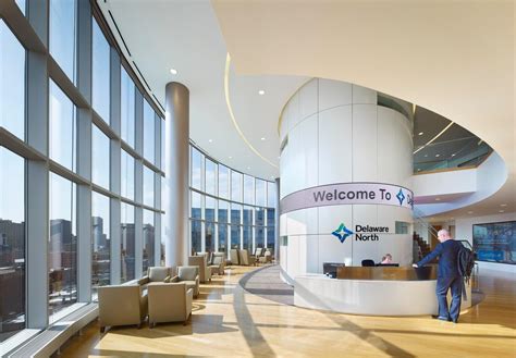 reception ; receptive · mottaglig ; receptiveness · mottaglighet ; receptivity · mottaglighet ; ball reception · bollmottagning.