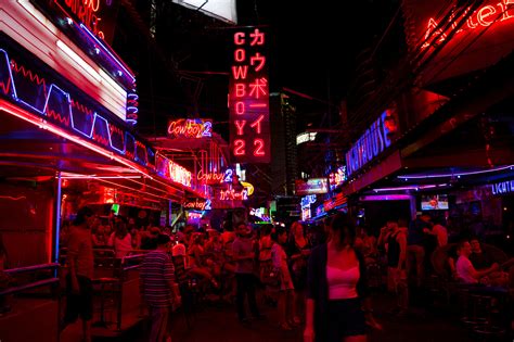 Read Red Light Nights Bangkok Daze 
