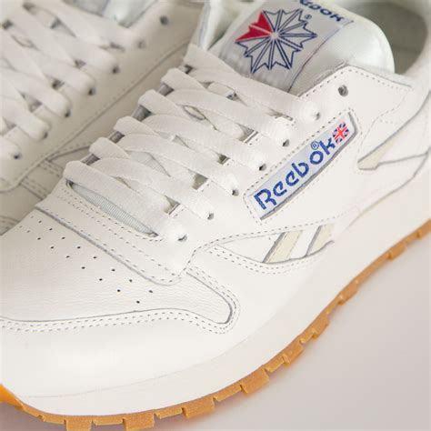 Classic Leather Shoes - Ftwr White / Pure Grey 3 / Reebok Rubber Gum-03