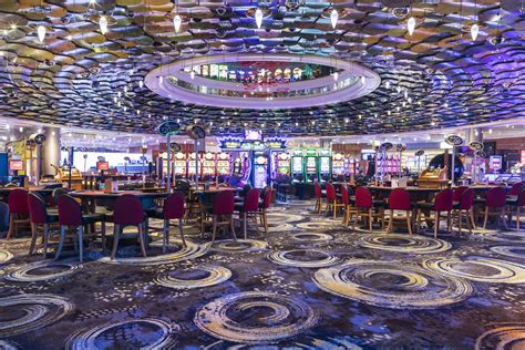 reef casino opening hours