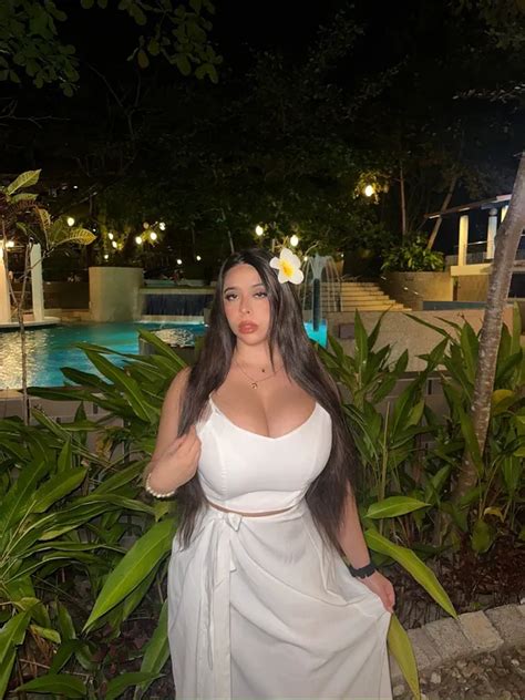 reemarochelle OnlyFans leaked content