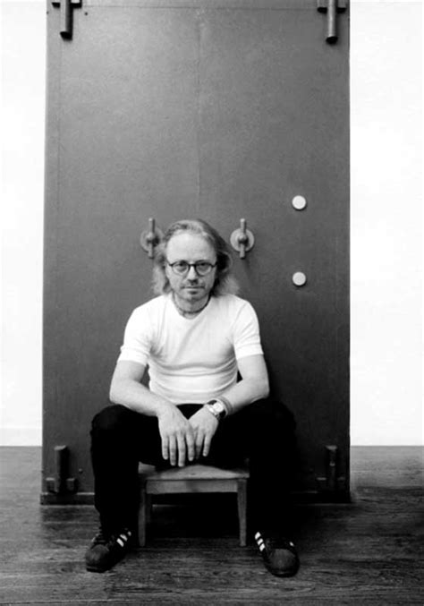 reinhard mucha biography definition