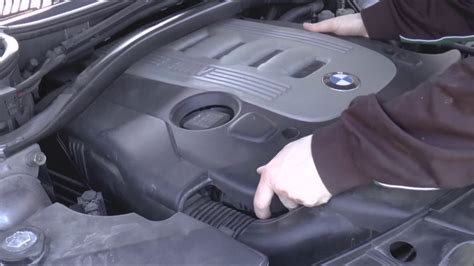 Remove Top Engine Cover On 2016 Sienna Xle