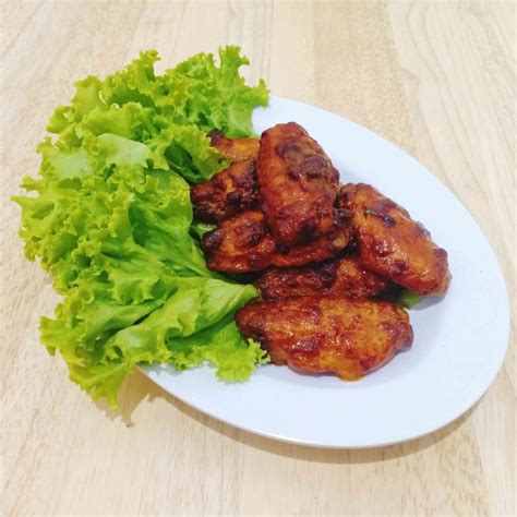 RESEP BUFFALO WINGS：Resep Membuat Buffalo Wings, Rasanya Gurih Pedas ala Barat - IDN