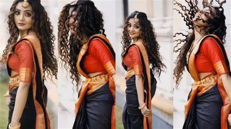 reshma boob show