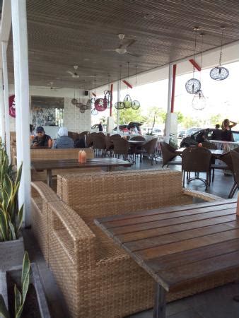 restaurant near ngurah rai airport