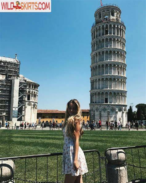 rianabailey nude