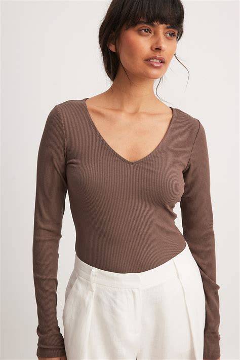 ribbed nude top