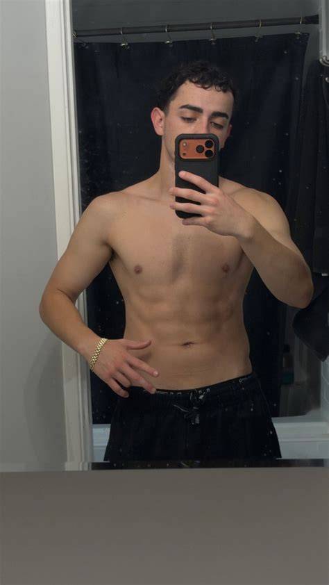 richboycardy nude