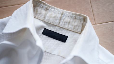 Ring Around The Collar