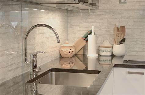 rinner langsamt avlopp kok