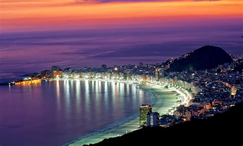 Rio De Janeiro A Three Dimensional Expanding City
