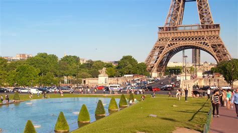 Rive Gauche Meaning