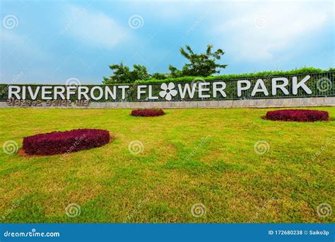 Riverfront Flower Park