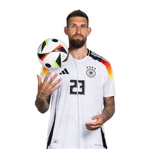 robert andrich | Hun luyn vin Erik ten Hag b