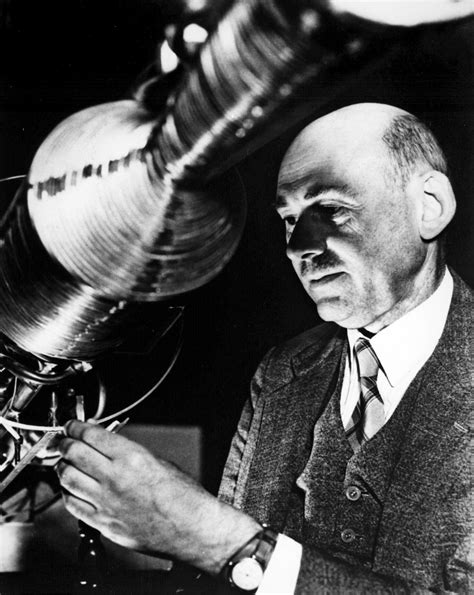robert goddard biography contribution