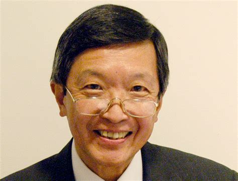 Robert K Yin