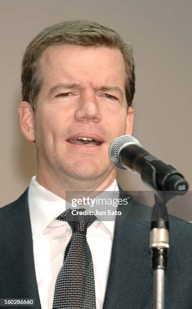 robert lorenz producer biography examples