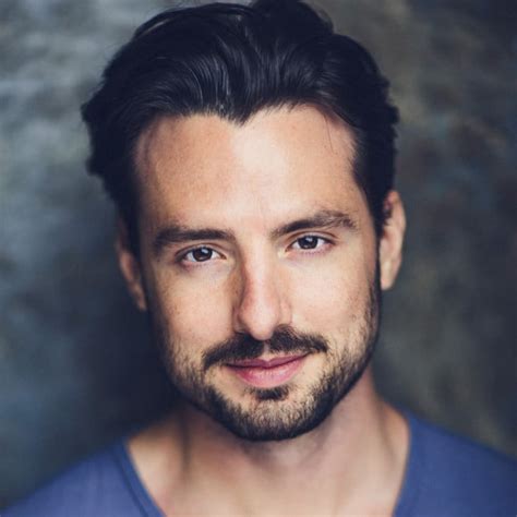 Robert Patricio Actor