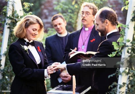 robert paul schoonover biography definition