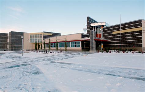 Robert Thirsk High